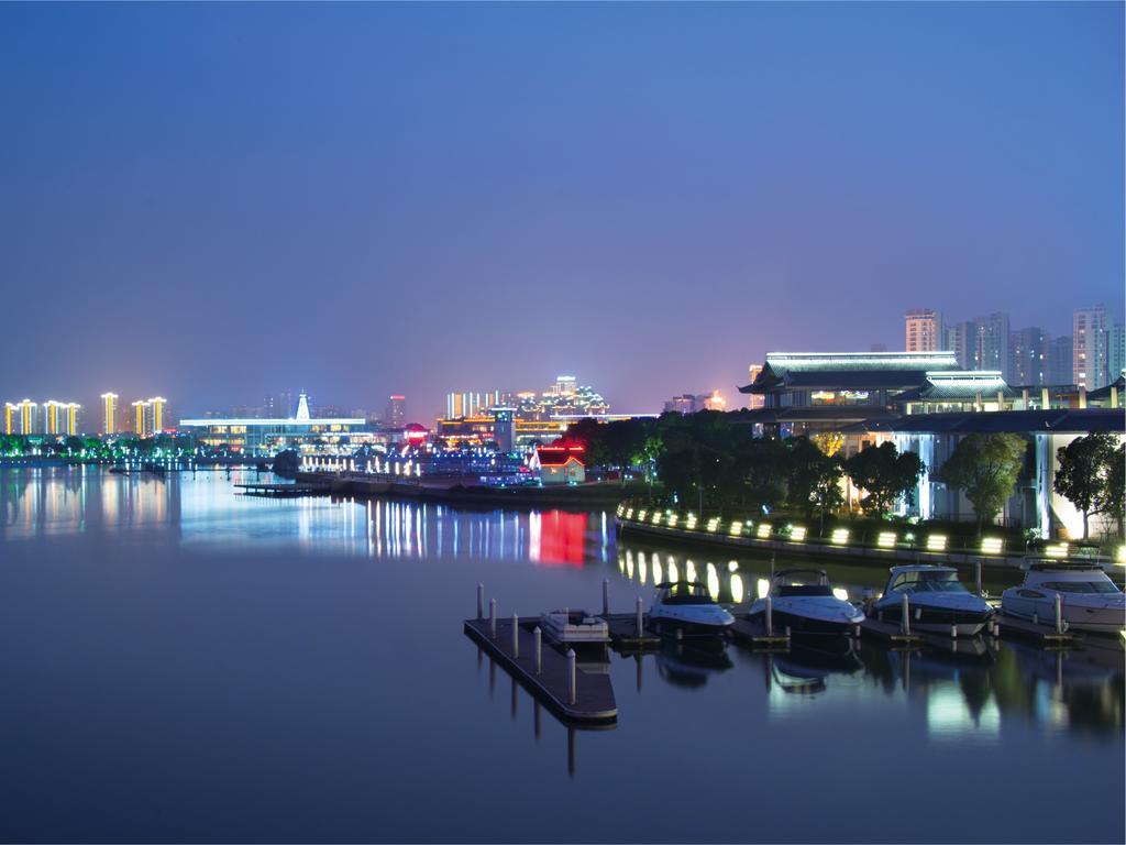 Tonino Lamborghini Hotel Suzhou Suzhou  Bagian luar foto