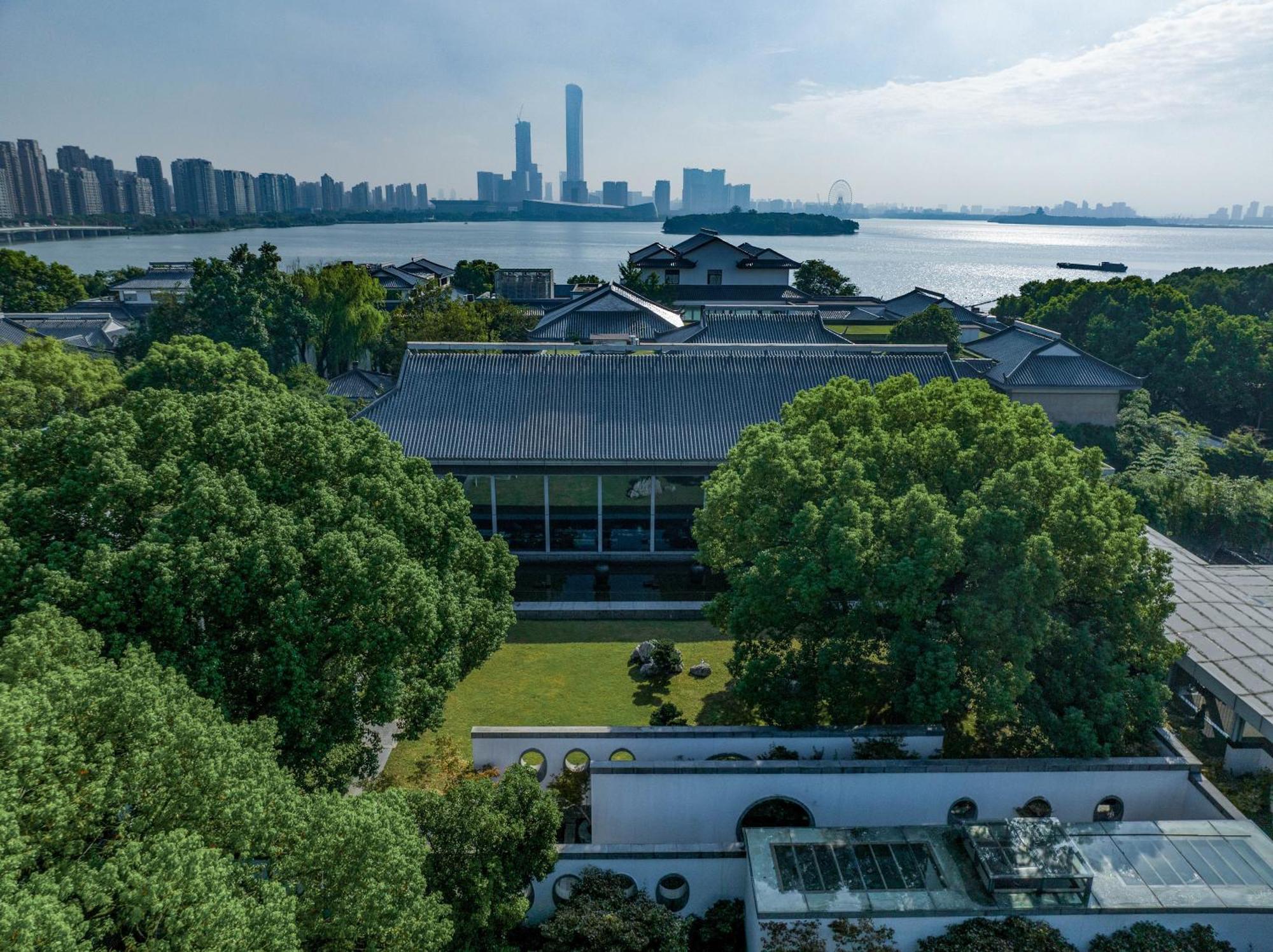 Tonino Lamborghini Hotel Suzhou Suzhou  Bagian luar foto