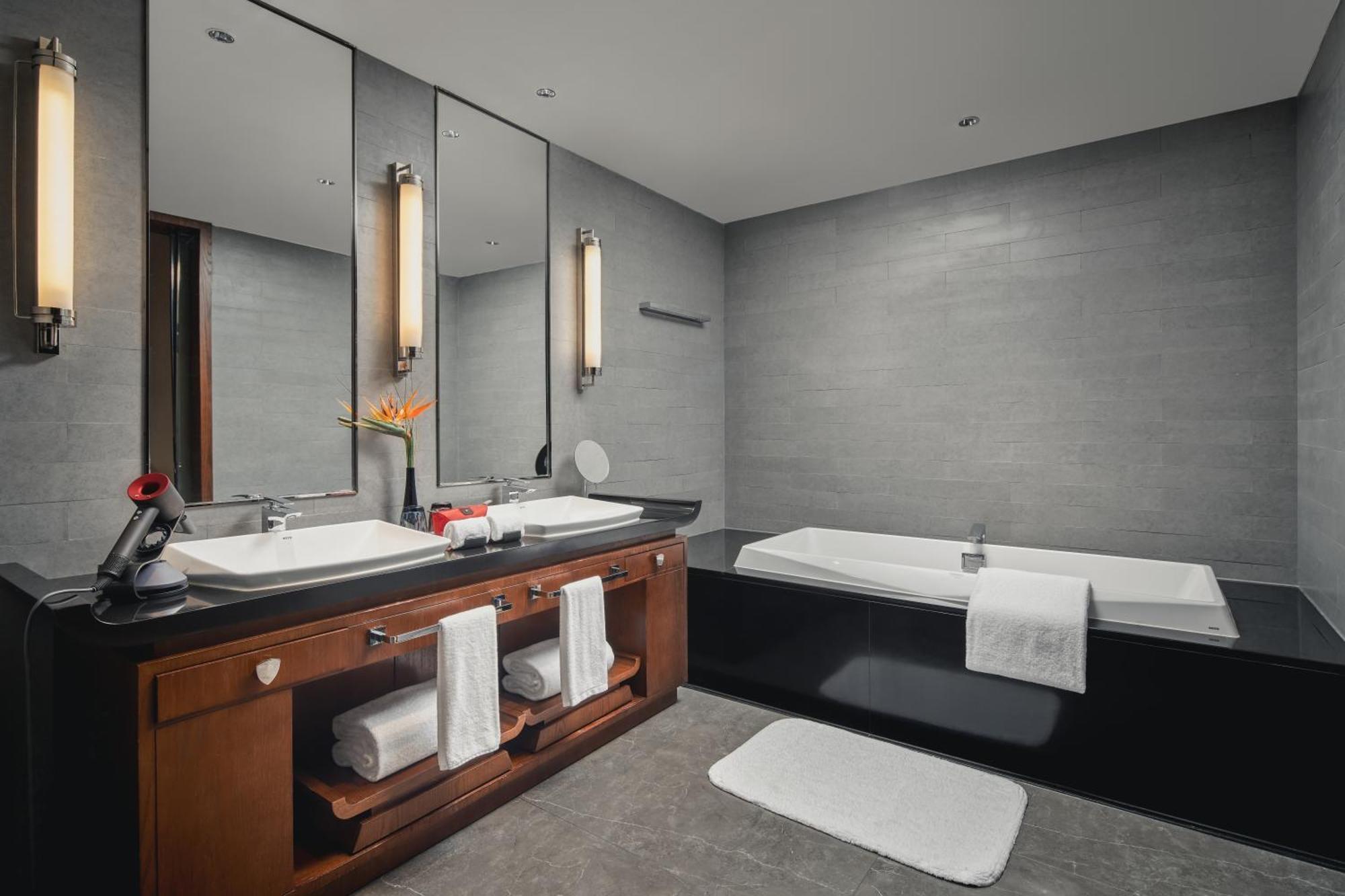 Tonino Lamborghini Hotel Suzhou Suzhou  Bagian luar foto